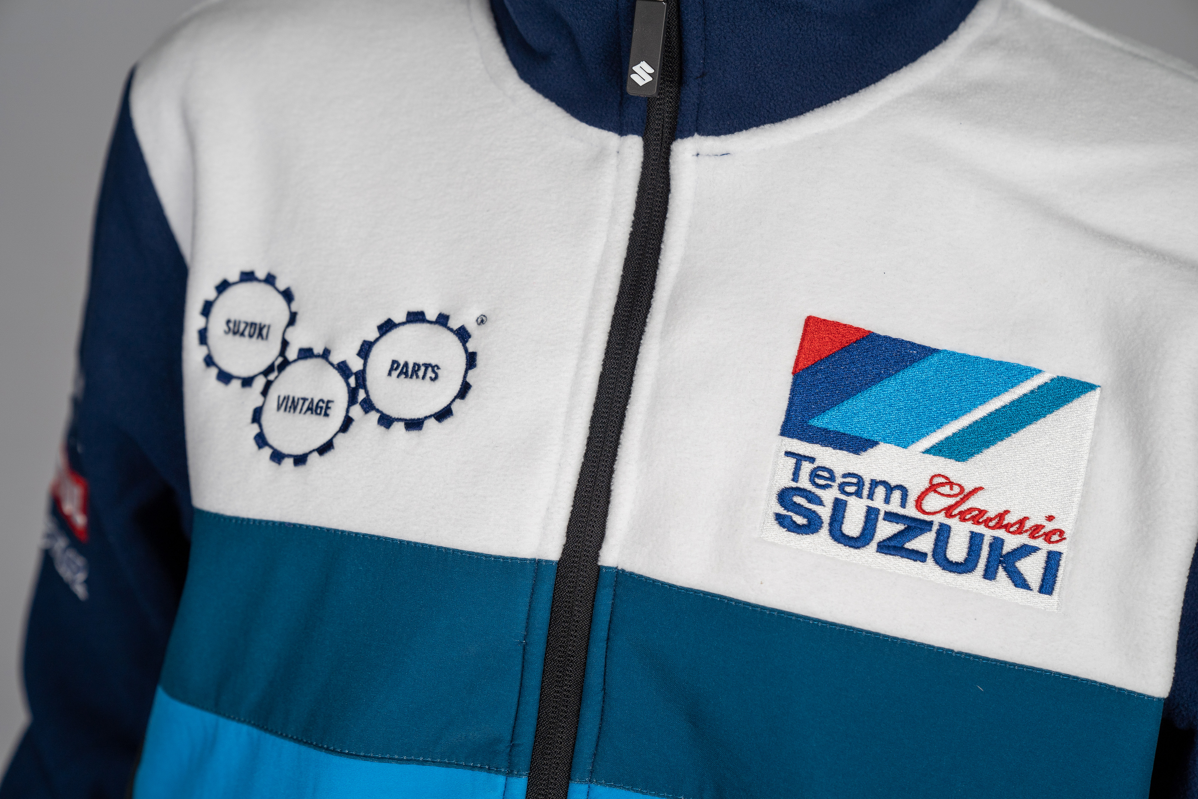 Suzuki Genuine Team Classic Suzuki 2022 Fleece Merchandise Apparel 990F0-C3FLC - Picture 32 of 52