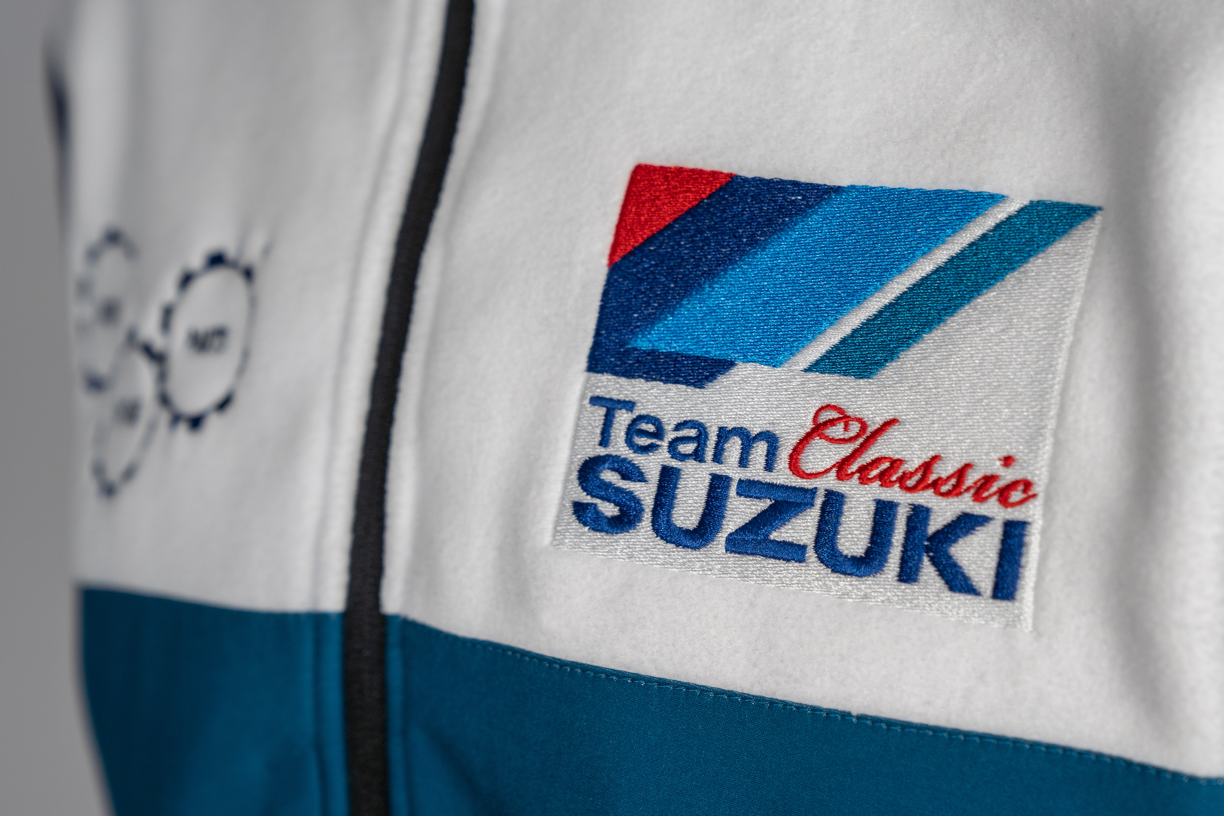 Suzuki Genuine Team Classic Suzuki 2022 Fleece Merchandise Apparel 990F0-C3FLC - Picture 39 of 52